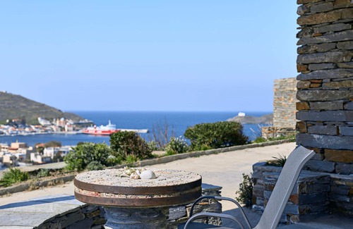 Korissia House | Sea Shell – Relaxing holidays overlooking the picturesque harbor