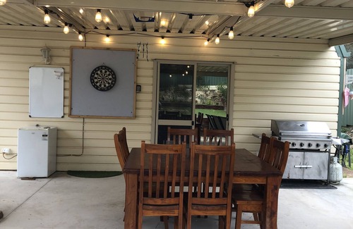 Lake Wangary House | Sea Song - Comfort & Convenience for Up to 12 Guests Near the Seaside