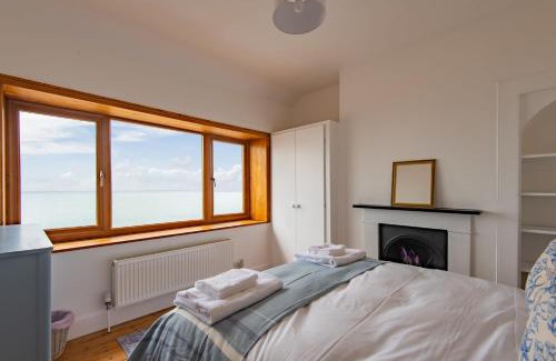 Sandgate House | Sea Spray Cottage by Bloom Stays