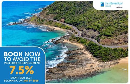 Skenes Creek House | Sea Sunrise Ocean Views and Walk To Beach