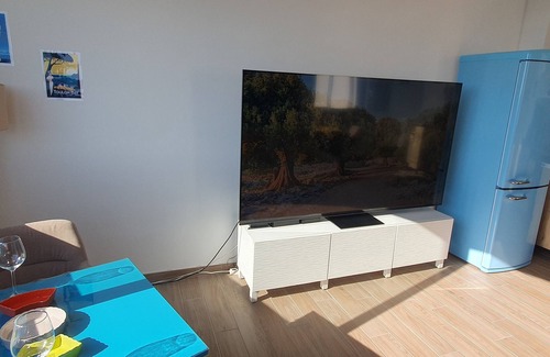 Toulon Apartment | Sea View 180° – AC, 2BR, Walk to Station & Port