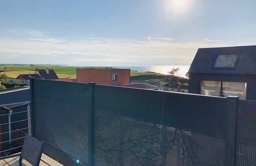 Quiberville Apartment | Sea view apartment in villa with jacuzzi