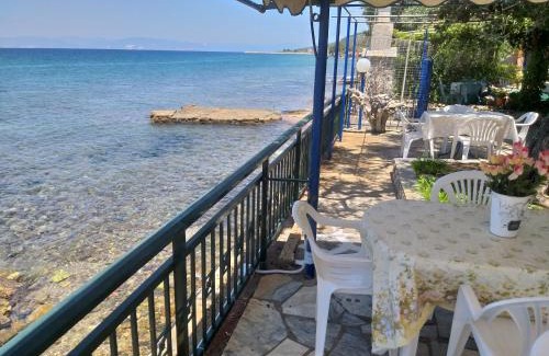 Megalos Prinos House | Sea View Bungalows