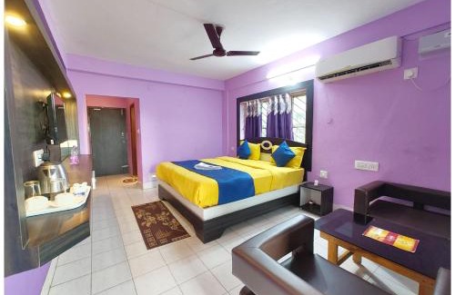 Ayodhya House | SEA VIEW from ROOFTOP And BALCONY- Beachfront Hotel - PRIVATE BEACH AREA- GARDEN - HOTEL Retreat Asish Puri