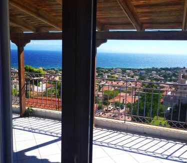 Paralias Apartment | Sea view!