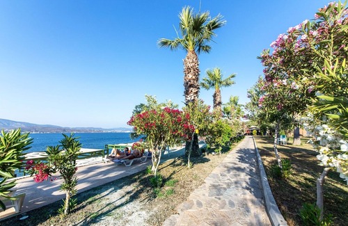 Dagbelen Apartment | Sea View House w Garden 1 min to Private Beach