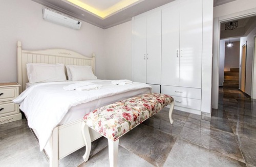 Gundogan Apartment | Sea View Huge Private Villa With Terrace in Bodrum