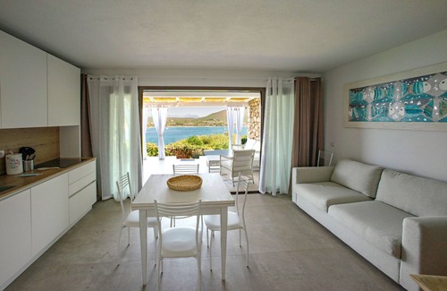 Golfo di Marinella Apartment | Sea view Ladunia O2 on Gulf of Marinella near Porto Rotondo