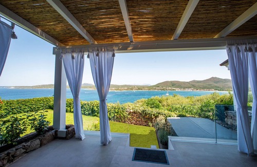 Golfo di Marinella Apartment | Sea view Ladunia O2 on Gulf of Marinella near Porto Rotondo