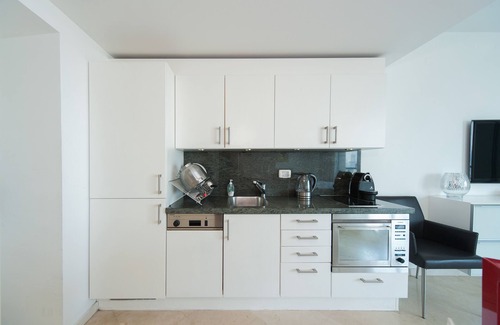Tel Aviv Promenade Apartment | Sea View Luxury W Balcony- Hayarkon 78