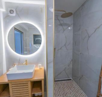 La Possession Apartment | Sea View & Spa privé La Possession