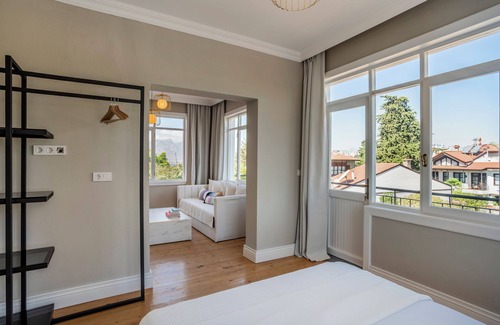 Kaleici House | Sea view Studio room with kıtchenette and balcony