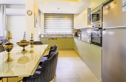 Kestel Apartment | Sea View Stylish Flat w Shared Pool in Alanya