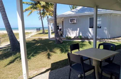 Paget Apartment | Sea View Villa. 2 bedroom. Sleeps 4. Free WIFI