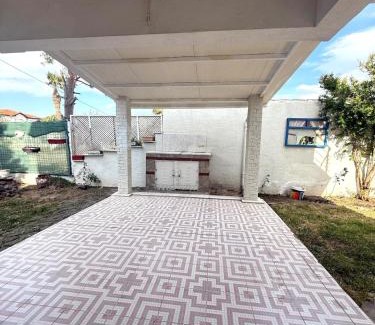 Sarimsakli Apartment | Sea View Villa with Garden, Beach Access