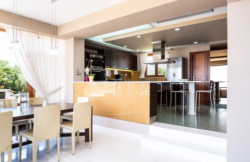 Xiro Chorio Villa | Sea views, sauna, hot tub, mini golf, 2 pools!