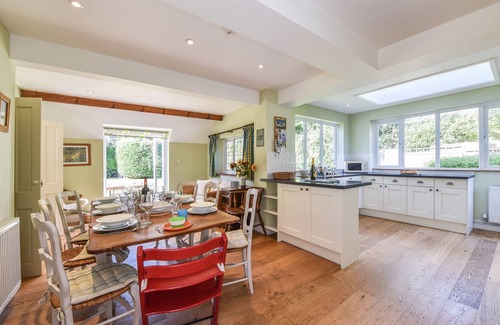 Middleton-on-Sea Cottage | Sea Way by inspirestays.com - a cottage that sleeps 8 guests in 4 bedrooms