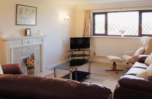 Treator House | Sea Whispers