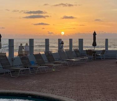 Lenox Park Apartment | SeaBliss, oceanfront 1st floor cozy condo