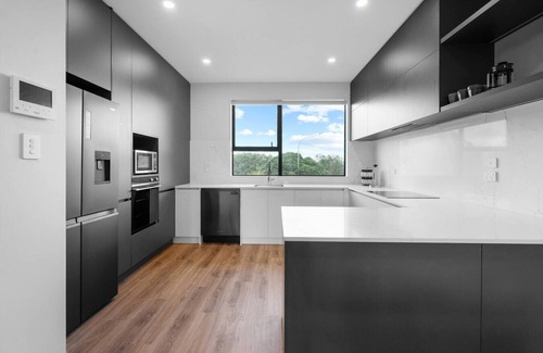 Takapuna House | Seabliss Retreat - Killarney Lakehouse