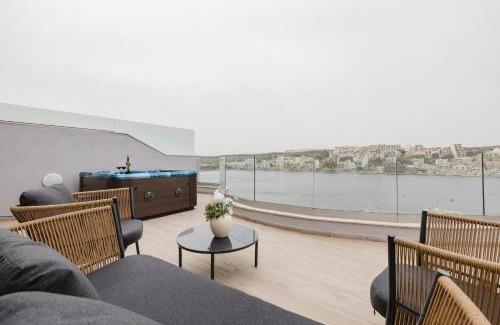 St. Paul's Bay Apartment | Seabreeze Apartments Penthouse By Homely Malta!
