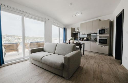 St. Paul's Bay Apartment | Seabreeze Apartments Penthouse By Homely Malta!