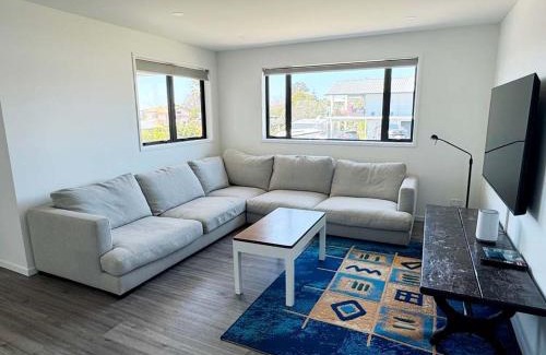 Army Bay Apartment | Seabreeze Army Bay