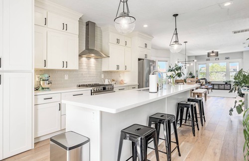 Upper Seabright House | Seabright Oasis - Sunny Deck, 15min walk to Beach & Harbor