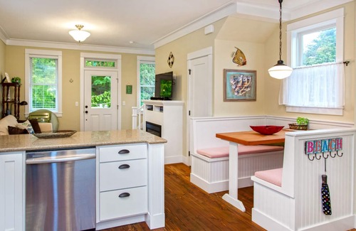 Seabrook House | Seabrook's Fish and Ships, enjoy the beach, the fire pit, and more!