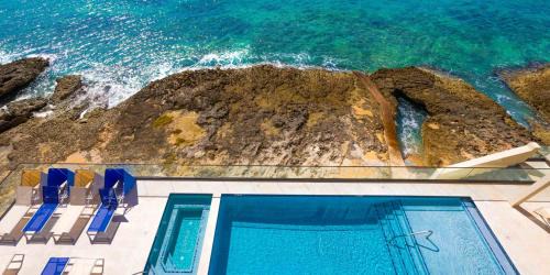 Northwest Point Apartment | SeaDreams Boutique Oceanfront Condos by Grand Cayman Villas & Condos