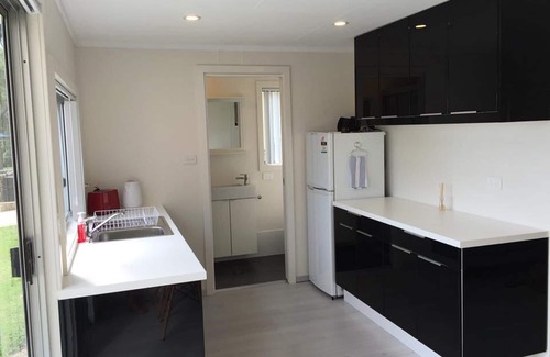 Erowal Bay Cabin | SeaEsta - Waterfront - Jervis Bay - 5 minutes to Hyams Beach