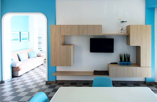 Cava dʼAliga Apartment | Seafront apartment Mars