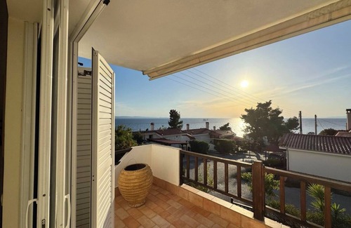 Neos Marmaras Apartment | Seafront Breathtaking View Private Apartment