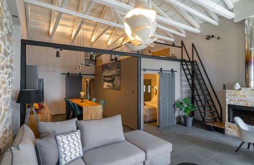 Kato Gatzea House | Seafront Karma Luxury - An Escape From Reality