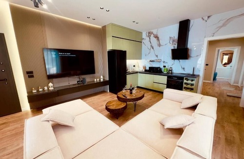 Vlore Apartment | Seafront Penthouse with sunset view & jacuzzi
