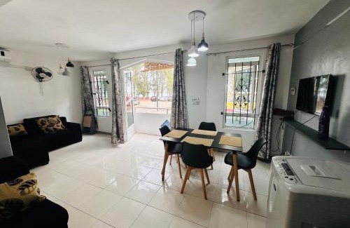 Wolmar Apartment | Seafront View Apartment