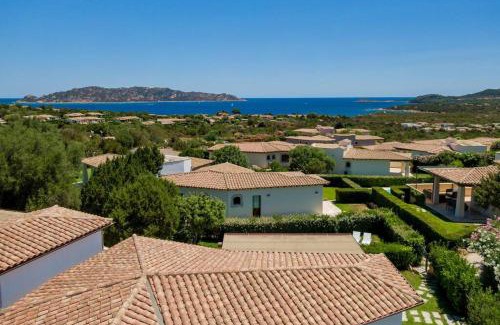 San Teodoro Villa | Seafront Villa - 5min to BRANDINCHI I Exclusive Garden I Private Beach I BBQ I Wi-Fi
