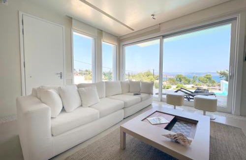 Agios Emilianos House | Seafront Villa Vagart by Goutos Properties