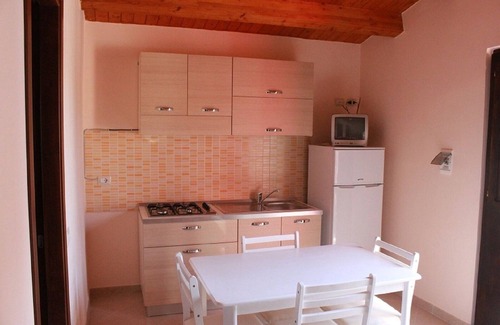Granelli House | Seafront villa with direct access to the beach
