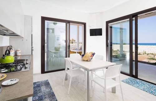 Reitani Villa | Seafront villa with pool near Syracuse, Sicily - Timo - 6 pax