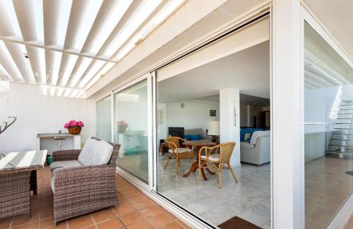 Fuseta Apartment | Seagull House - Ocean View Retreat with Pool