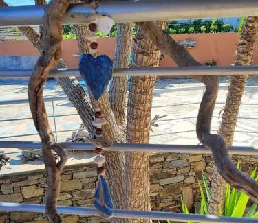 Agii Apostoli House | Seagulls - Within walking distance from sea!