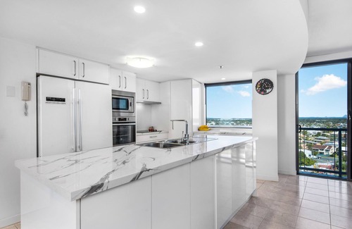 Mooloolaba Apartment | Seamark on First
