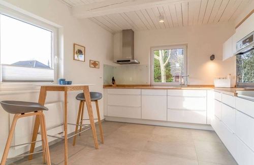 Tating House | Seapoint by Interhome