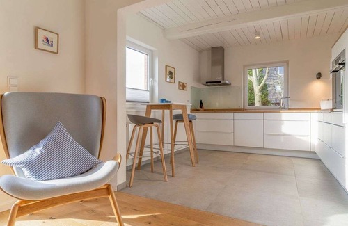 Tating House | Seapoint by Interhome