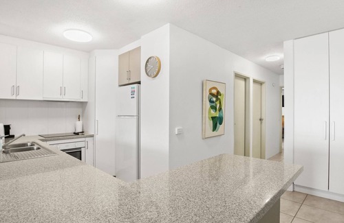 Kings Beach Apartment | Seapoint Unit 14, 32 Victoria Tce, Kings Beach