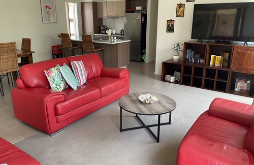St Leonards House | Searenity only 750 m to the beach, pet friendly