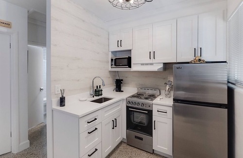 Singer Island Apartment | Seas the Day 1