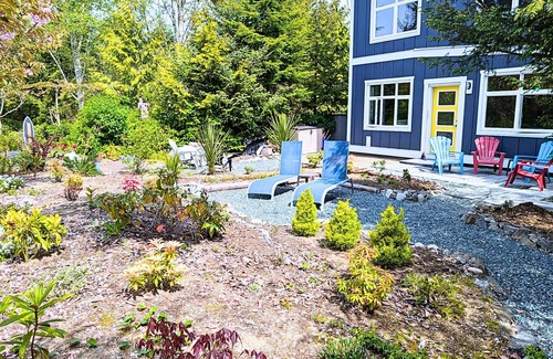 Tofino Cabin | Seas the Day Tofino a newly built cottage offering the perfect location!