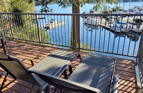 Garden Bay Cabin | Seascape Haven: Oceanfront Serenity with Hot Tub and Stunning Views in Garden Bay